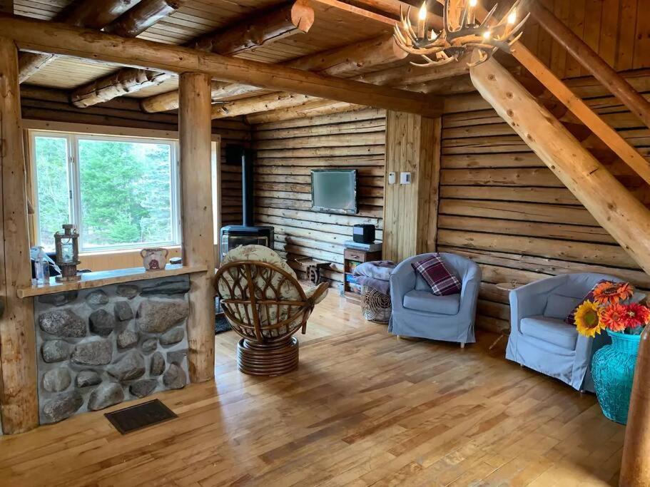 Cozy Log Cottage La Minerve Esterno foto